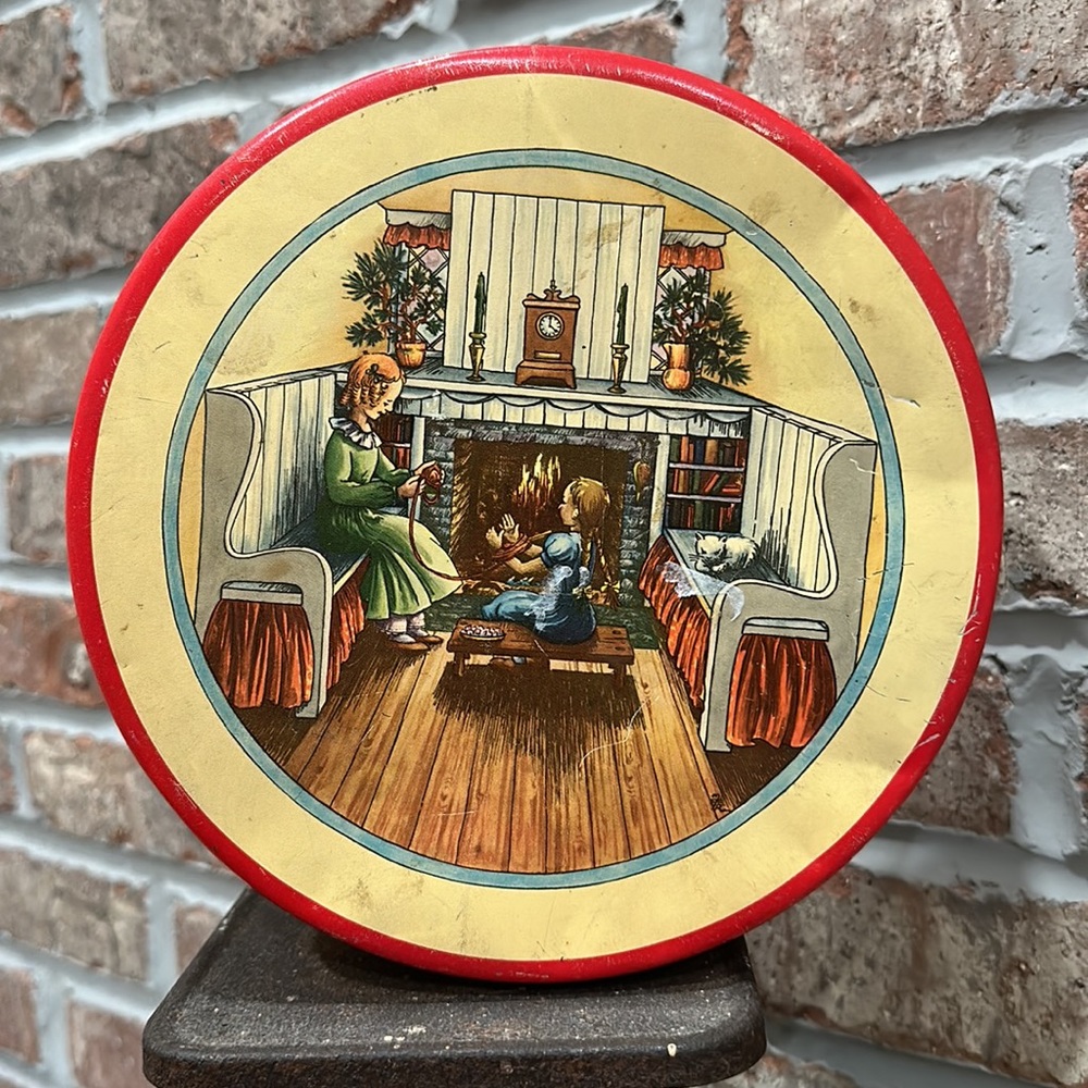 Vintage Fireside Gems Cookie Tin